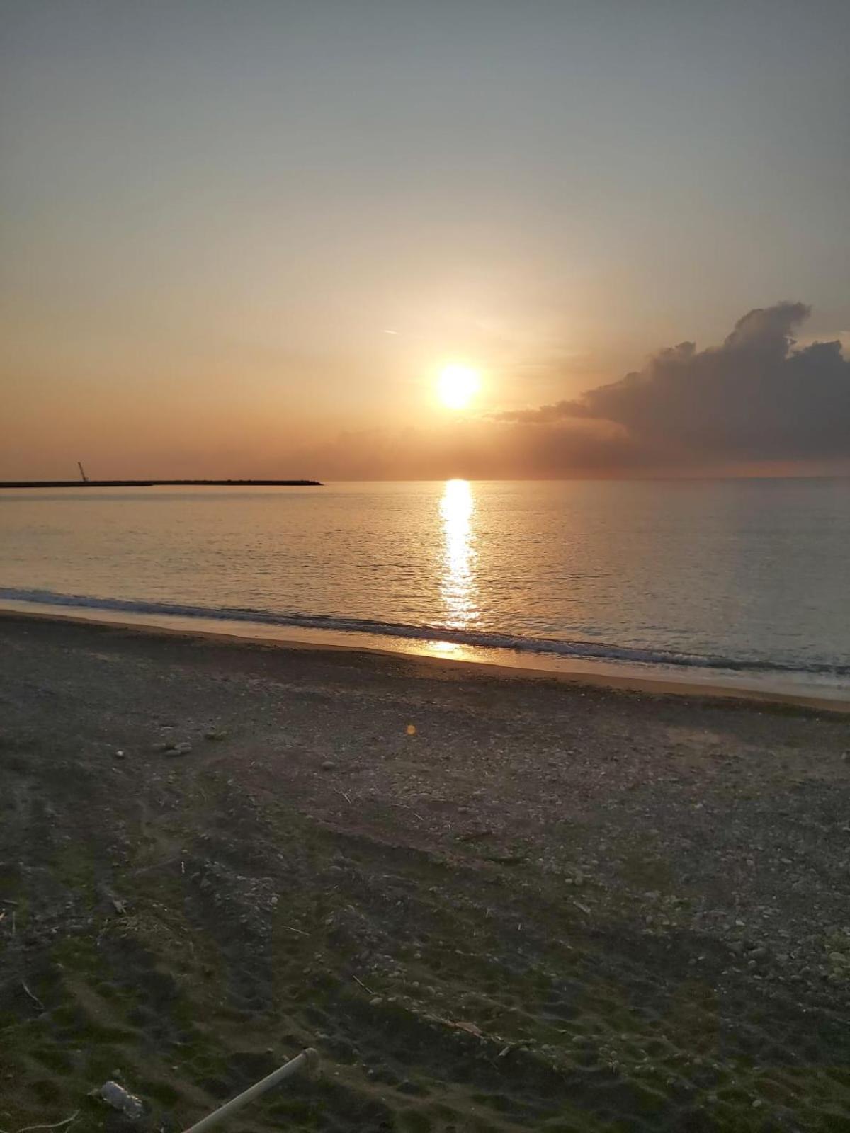 Casa Vacanza Marta Torrenova  Luaran gambar